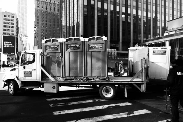 Best Portable toilet rental cost  in Holly Lake Ranch, TX